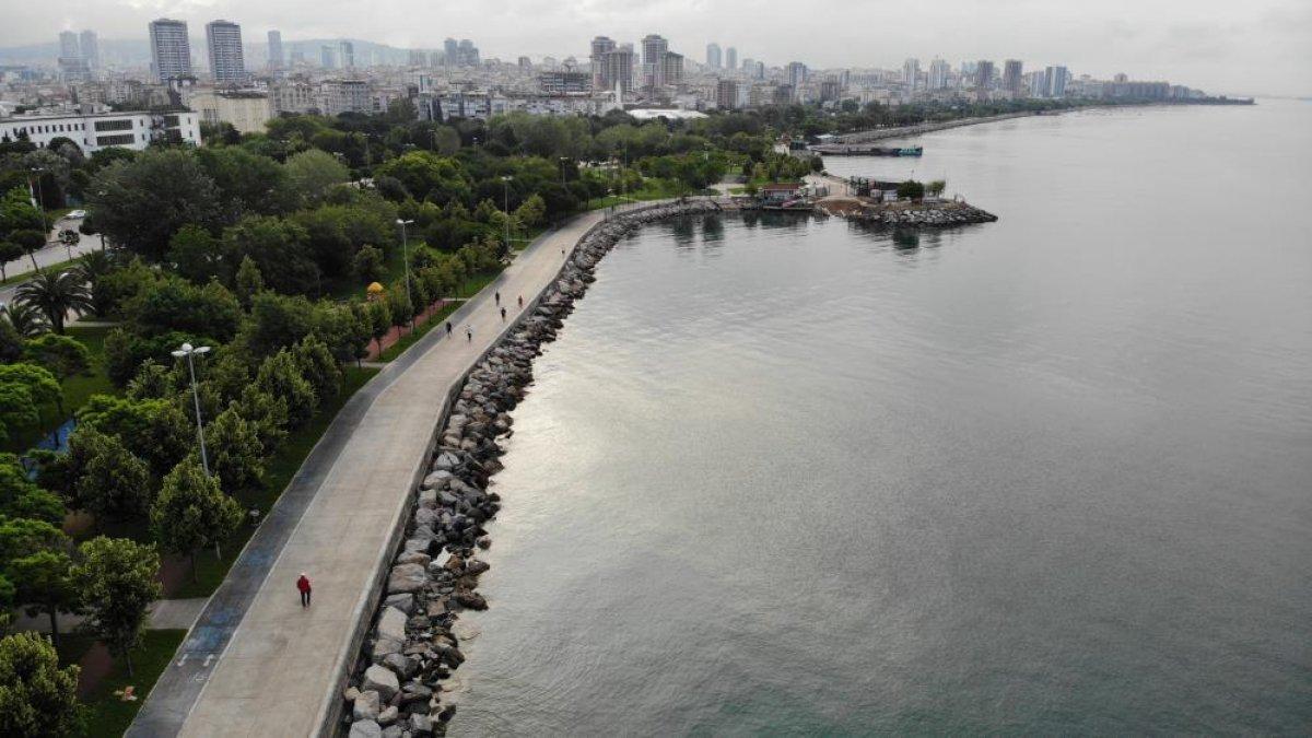 Kartal'da müsilaj temizlendi