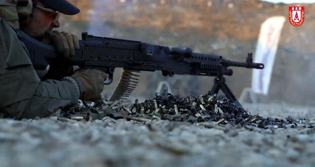 Yerli ve milli makineli tüfeğin ilk teslimatı jandarmaya yapıldı