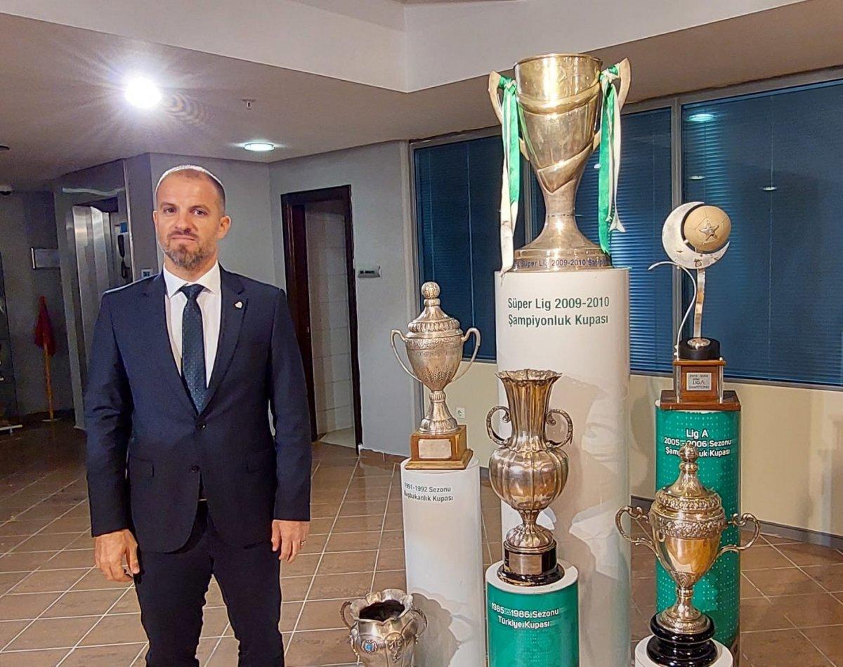 Bursaspor, Mustafa Er ile sözleşme imzaladı