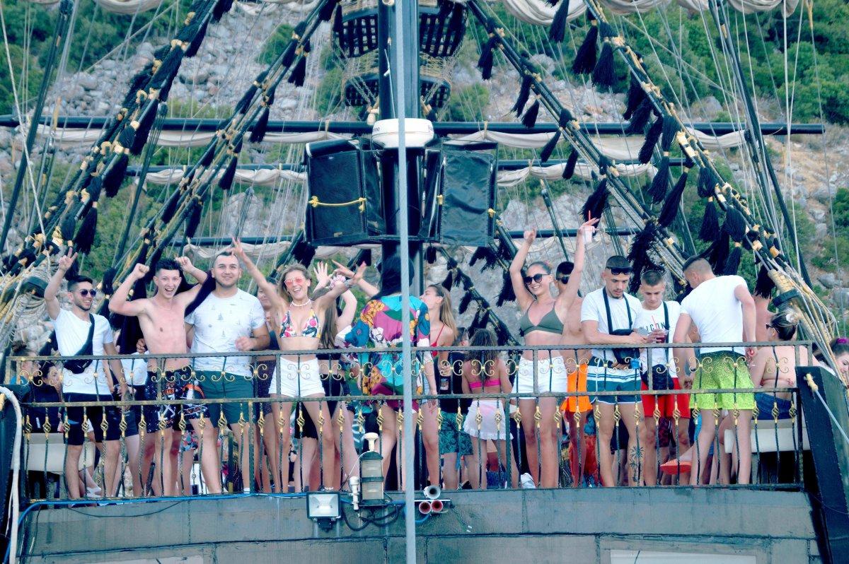 Marmaris'te günübirlik tekne turları başladı