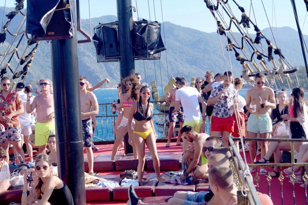 Marmaris'te günübirlik tekne turları başladı