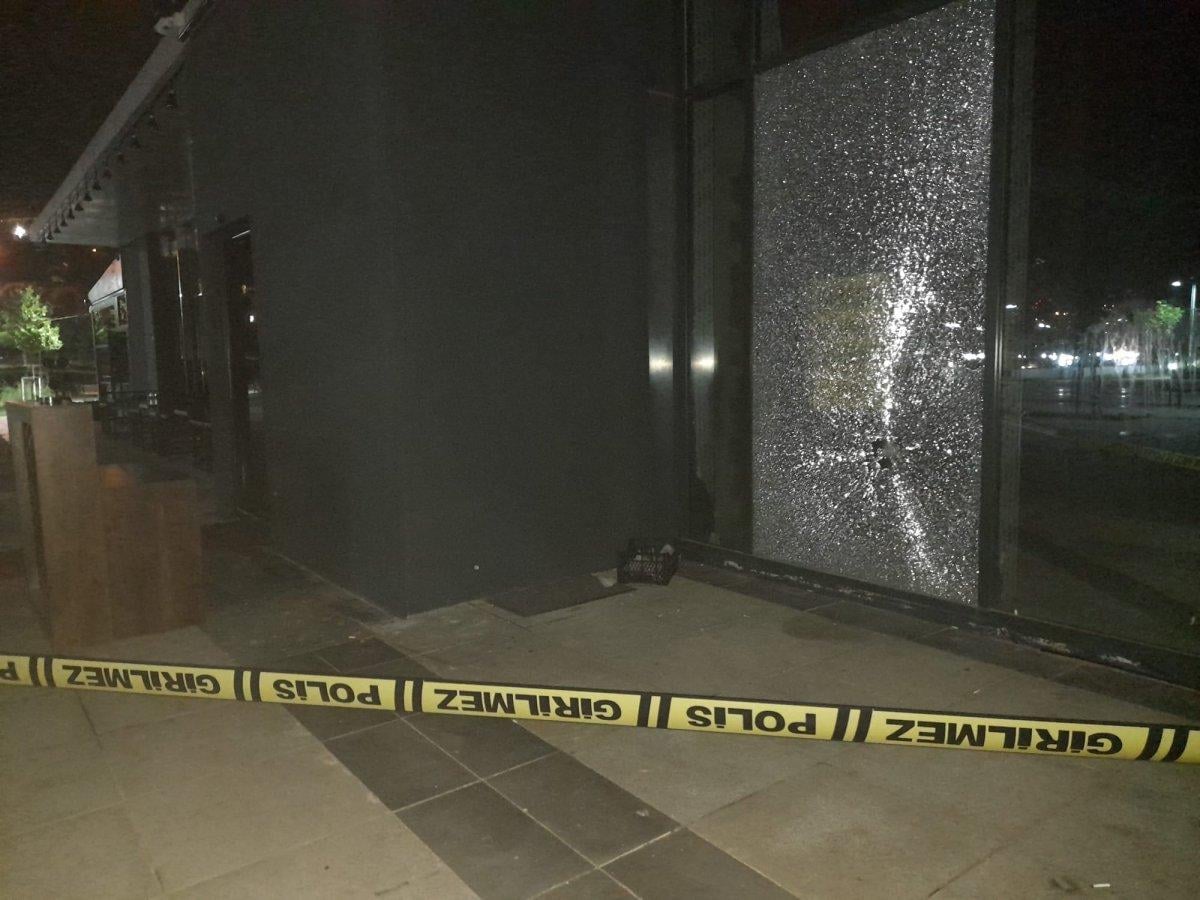 Başakşehir'de iki grup arasında silahlı çatışma