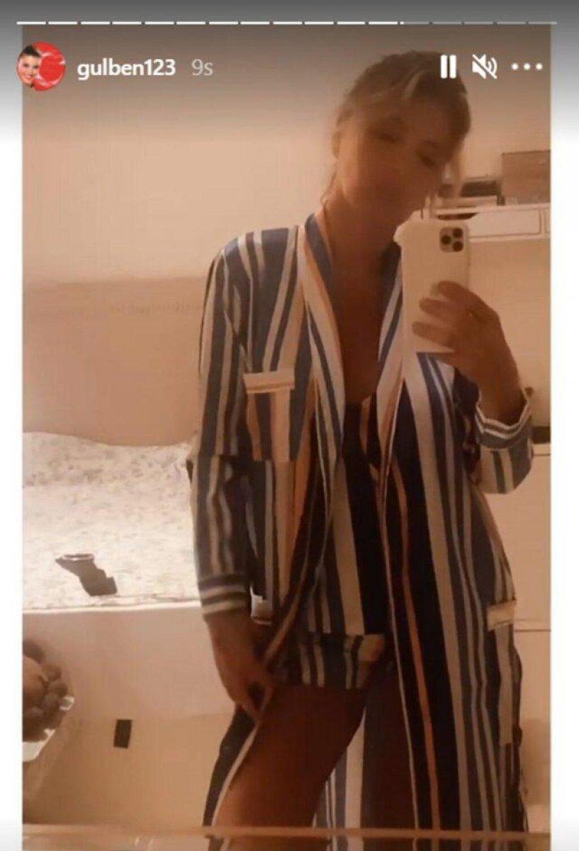 Gülben Ergen siyah mayosuyla poz verdi