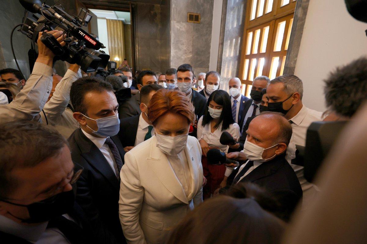 Meral Akşener'in korumalarından gazetecilere müdahale
