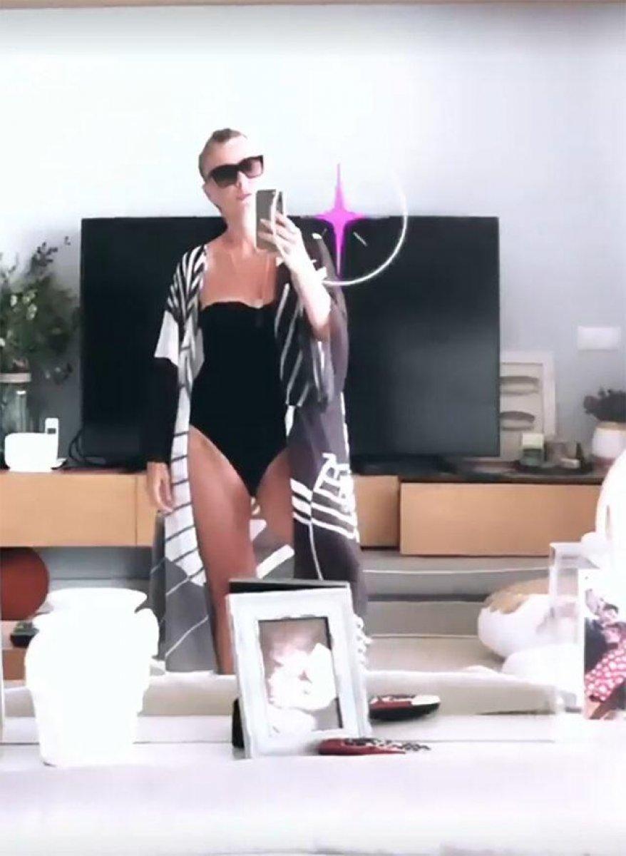 Gülben Ergen siyah mayosuyla poz verdi