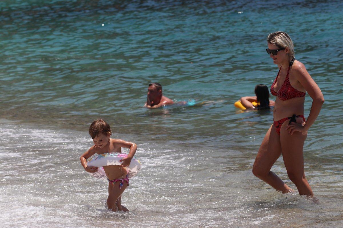 Antalya plajları normale döndü