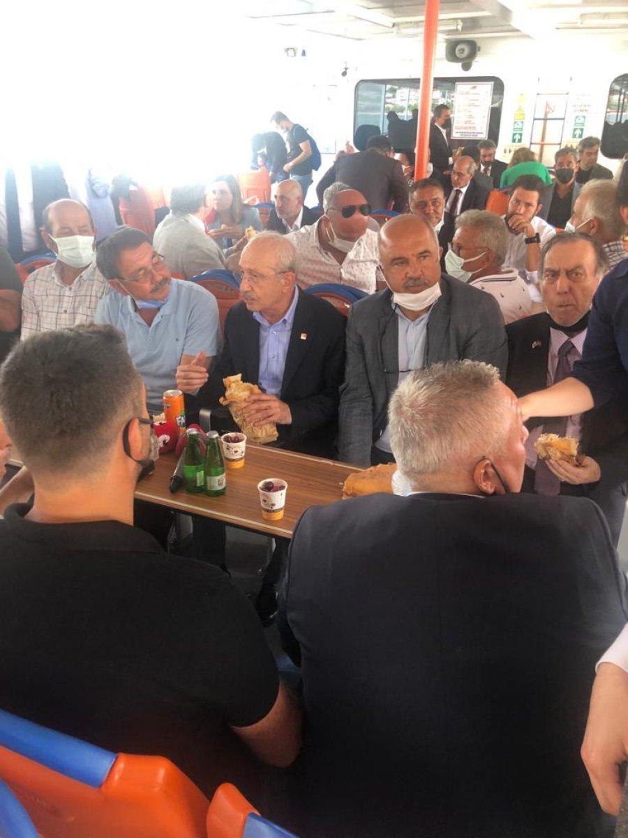 Kemal Kılıçdaroğlu’ndan kendisine yapılan ikrama esprili yanıt