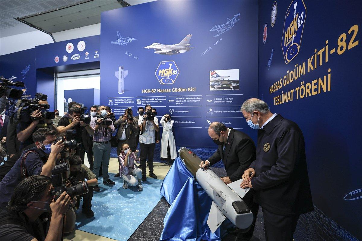 Hassas Güdüm Kiti-82 için teslimat töreni