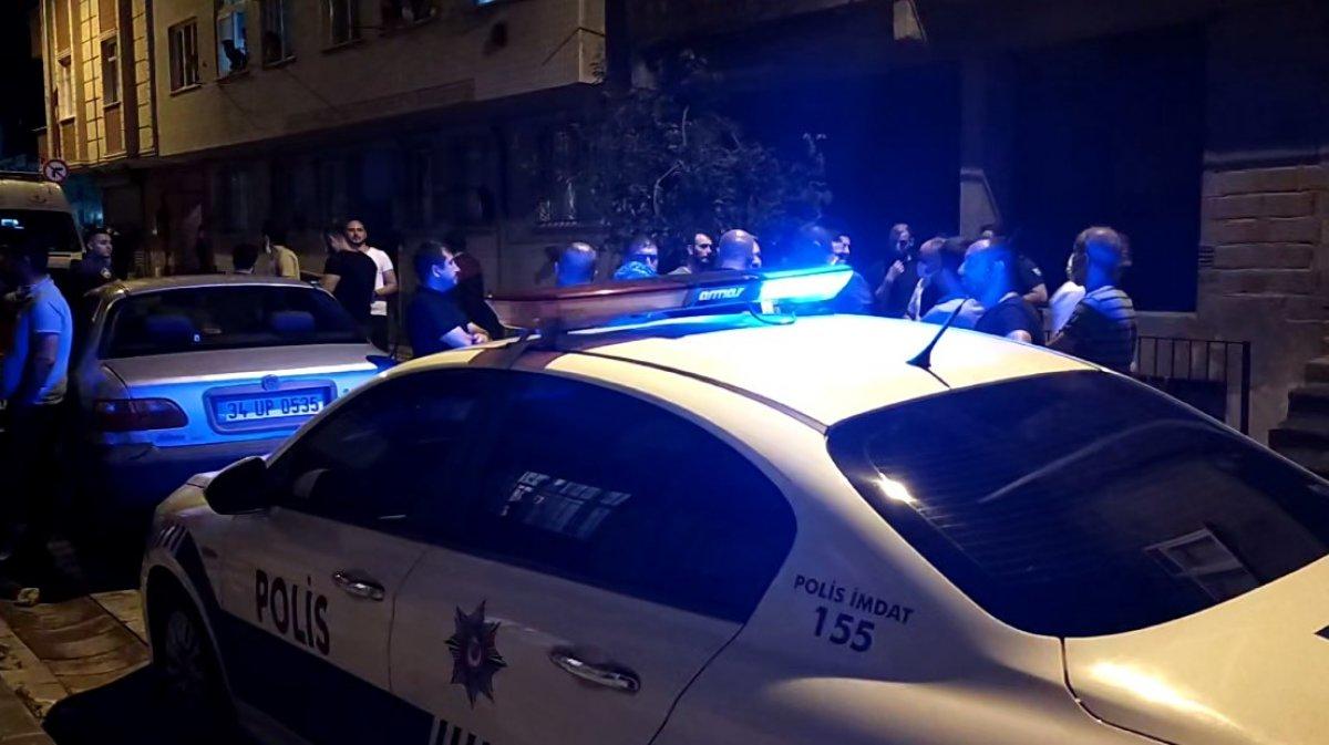 Sultangazi’de çocuklar kavga etti, aileler birbirine saldırdı