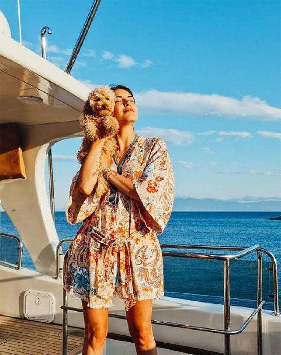 Deniz Baysal Yurtçu'nun tatil pozları