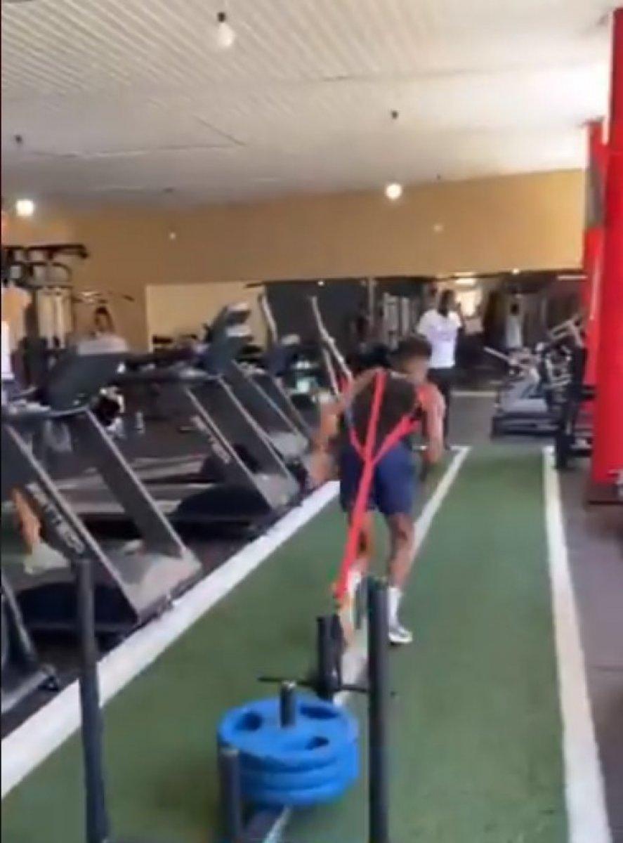 Gedson Fernandes, Galatasaray'ın ekipmanlarıyla çalışıyor