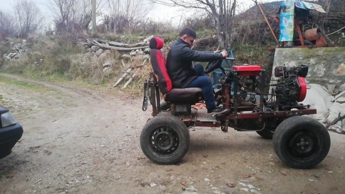 Denizli’de kendi yaptığı traktör ile tarlasını sürdü