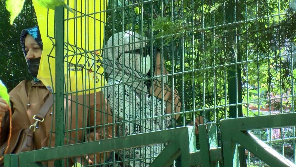 Bakırköy’de, YKS öncesi Zuhuratbaba Türbesi’ne ziyaret