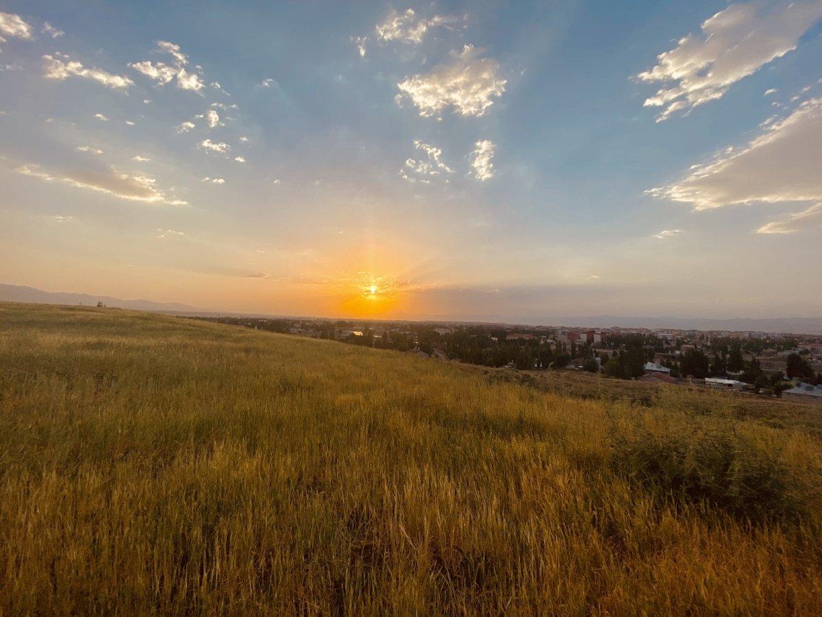 Ağrı'da başka olur gün batımı
