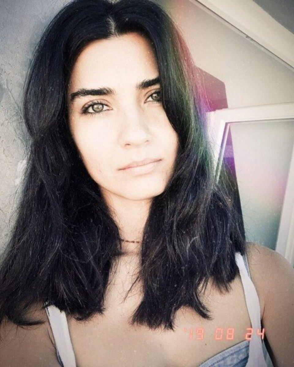 Tuba Büyüküstün'den aşk yorumu