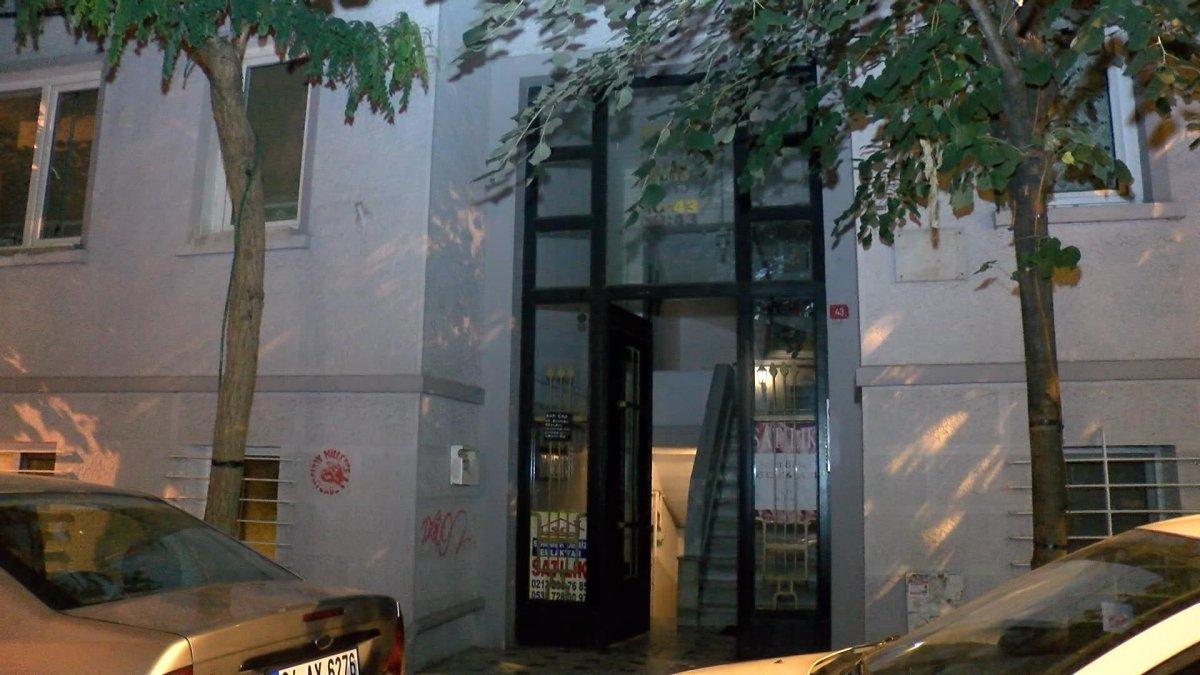 İstanbul’da genç pilot balkondan düşerek hayatını kaybetti