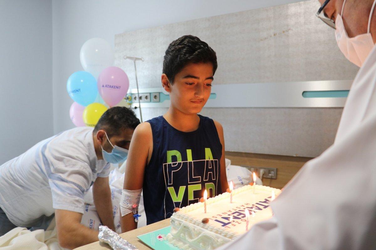 Yalova'da kalbine 13 santimetre korkuluk saplandı