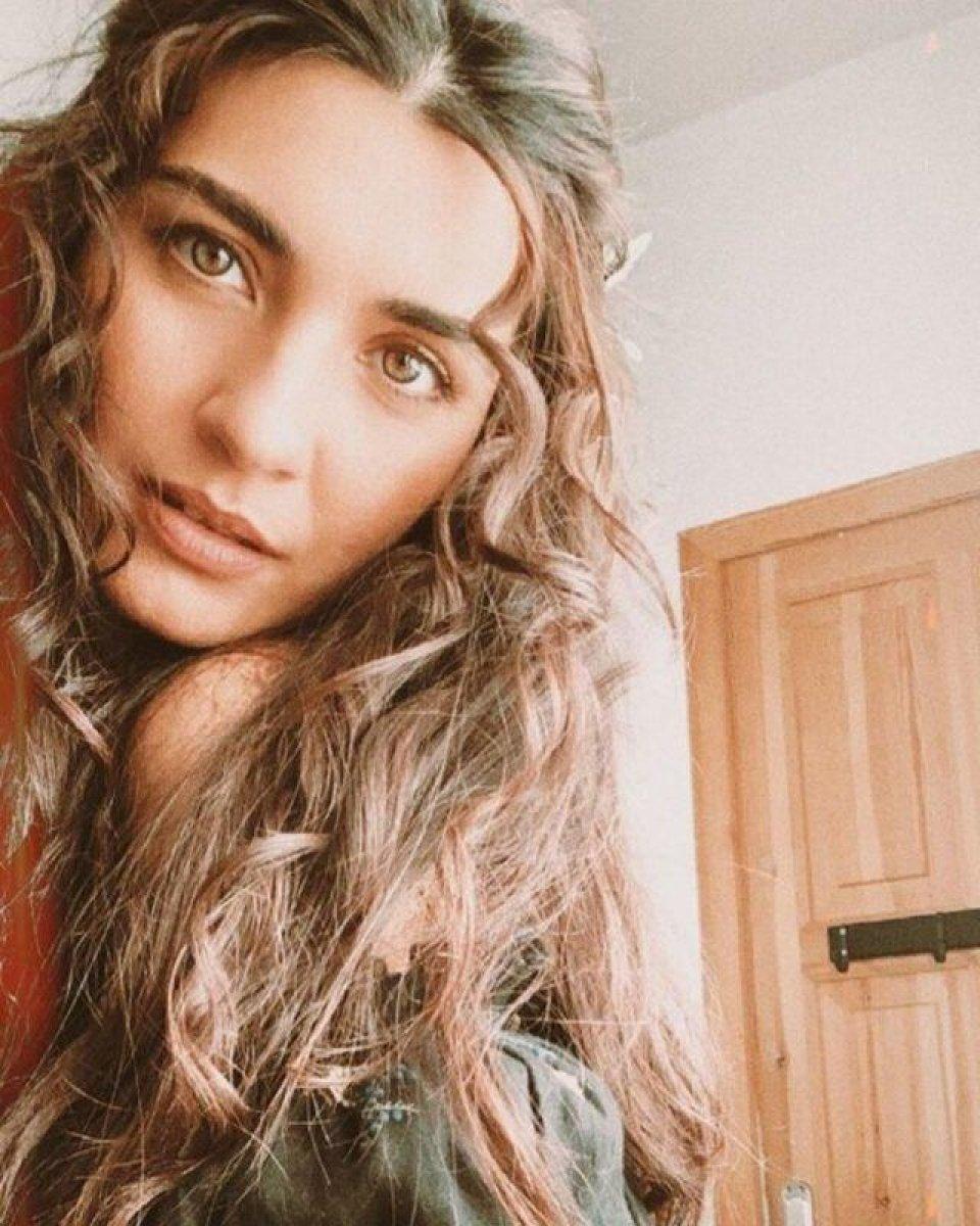 Tuba Büyüküstün'den aşk yorumu
