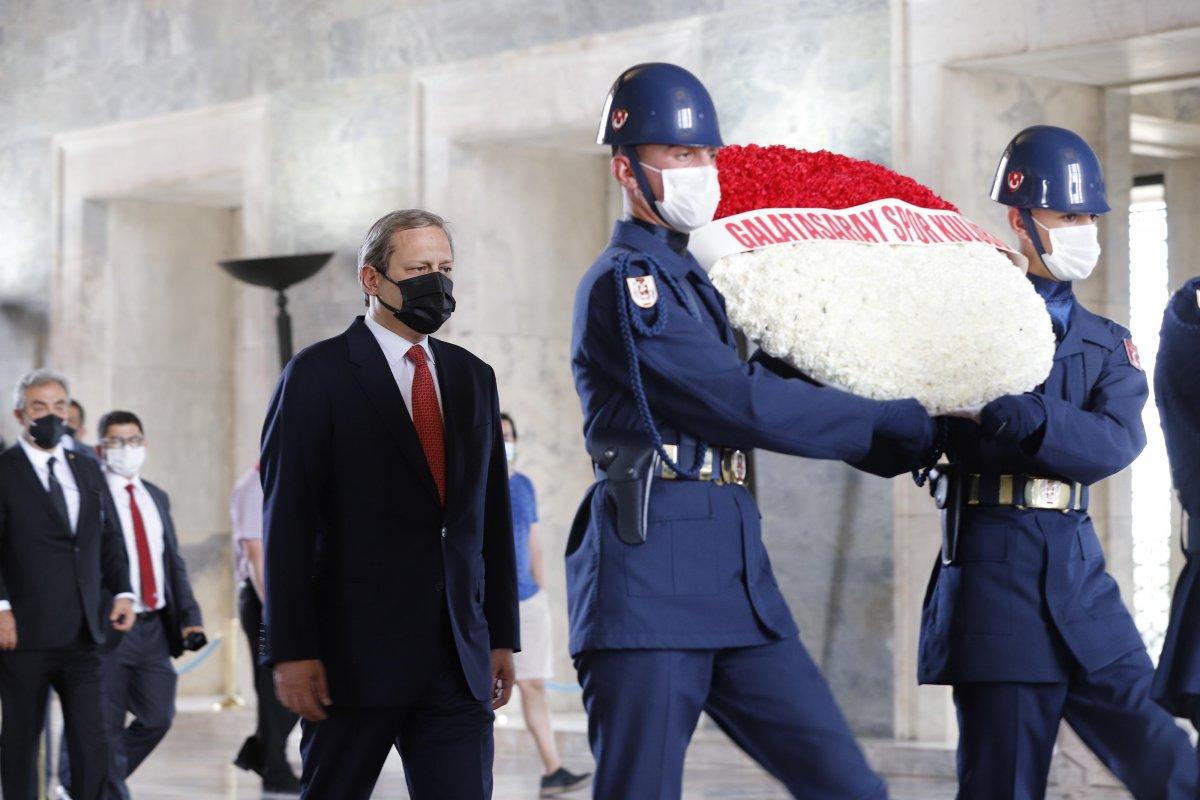 Burak Elmas, Anıtkabir'i ziyaret etti