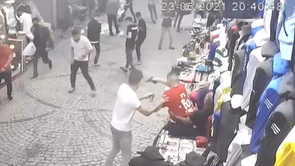 Fatih’te laf atma tartışması silahlı kavgayla sonlandı
