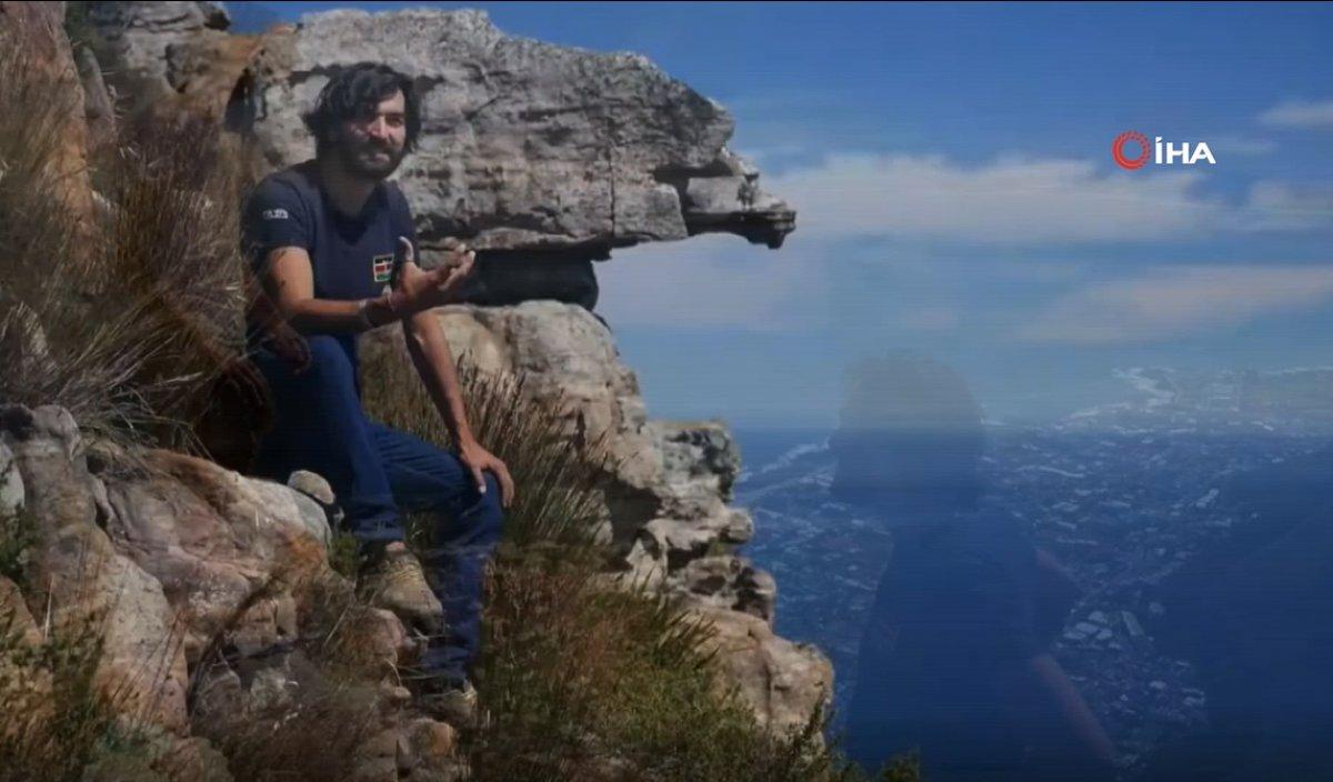 Bir diş fırçasıyla dünyayı gezdi