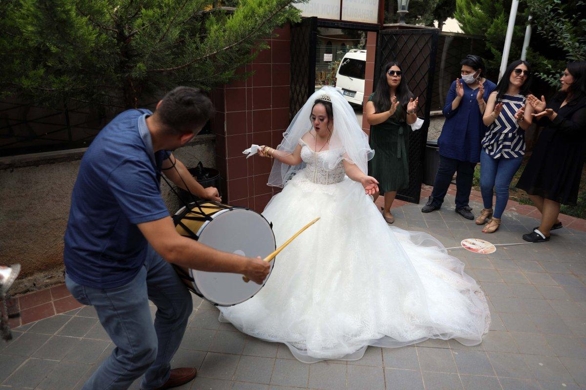 Gaziantep'te down sendromlu Tuğba'nın mutluluğu
