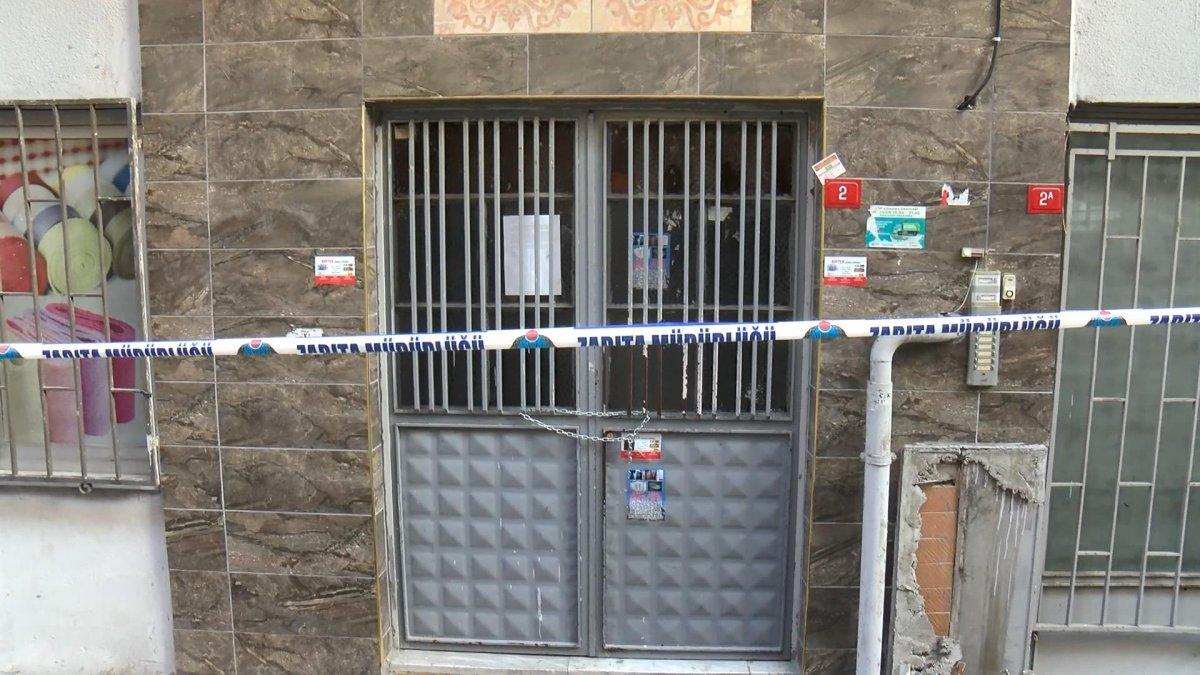 Güngören'de mühürlenen binanın yıkılmasına karar verildi