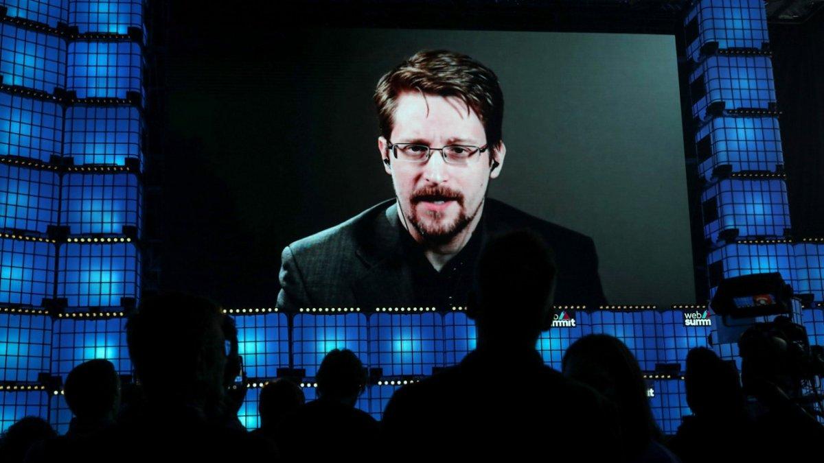 Edward Snowden'dan, Julian Assange'a: Sıradaki sen olabilirsin