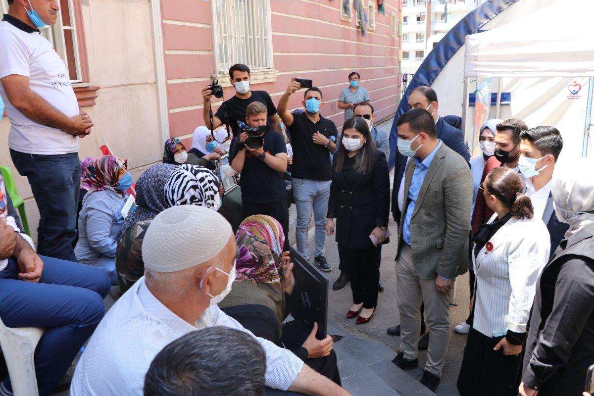 Evlat nöbetine, 663’üncü gününde bir aile daha katıldı