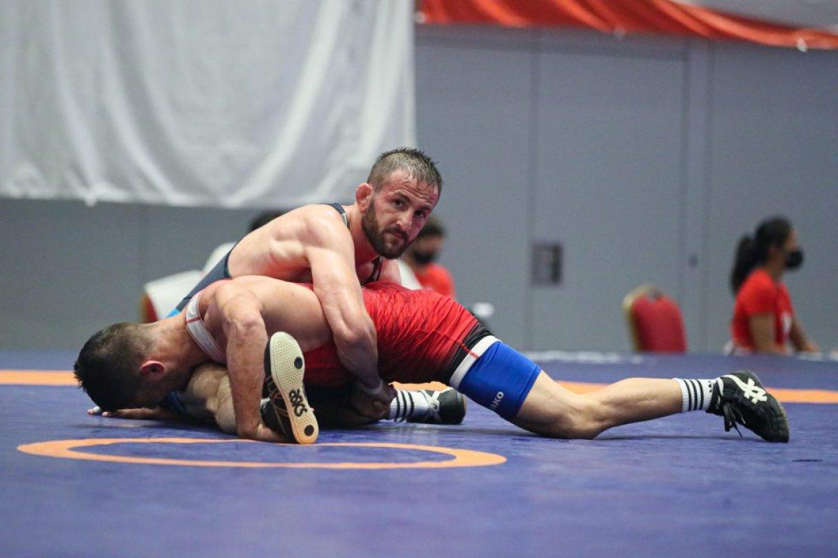 Yaşar Doğu'da Türk güreşçilerden 10 madalya