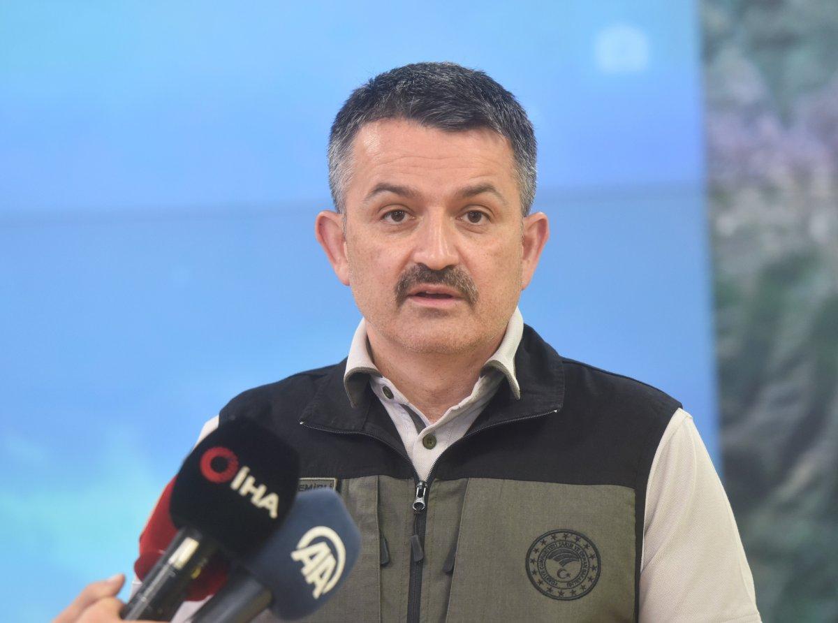 Bekir Pakdemirli: Yangını kontrol altına almış durumdayız