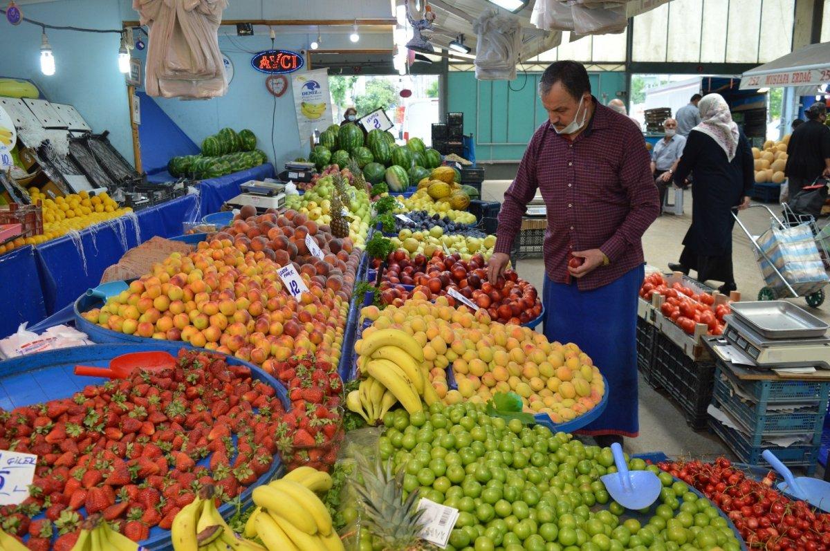 Manavlar fiyatların artmasından dertli