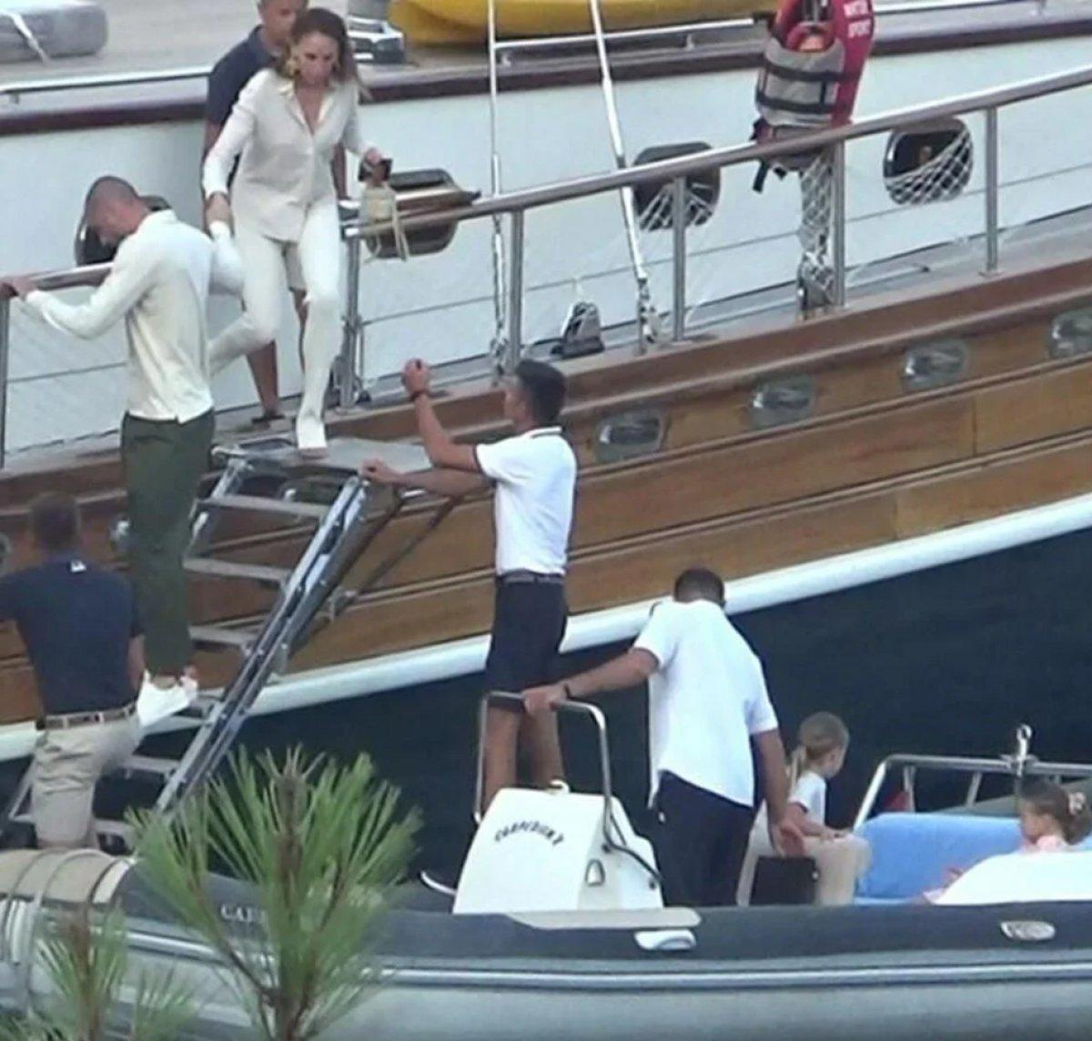 Burak Yılmaz Bodrum'da tatilde