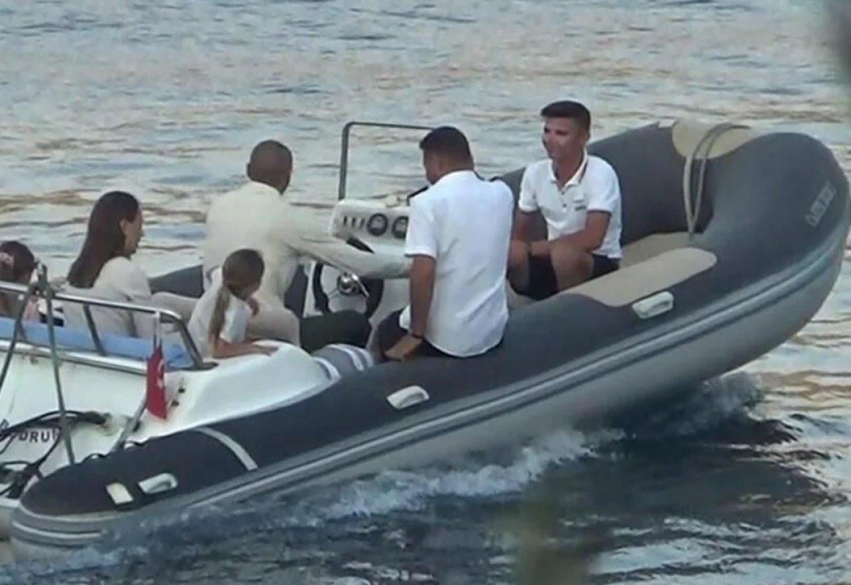 Burak Yılmaz Bodrum'da tatilde