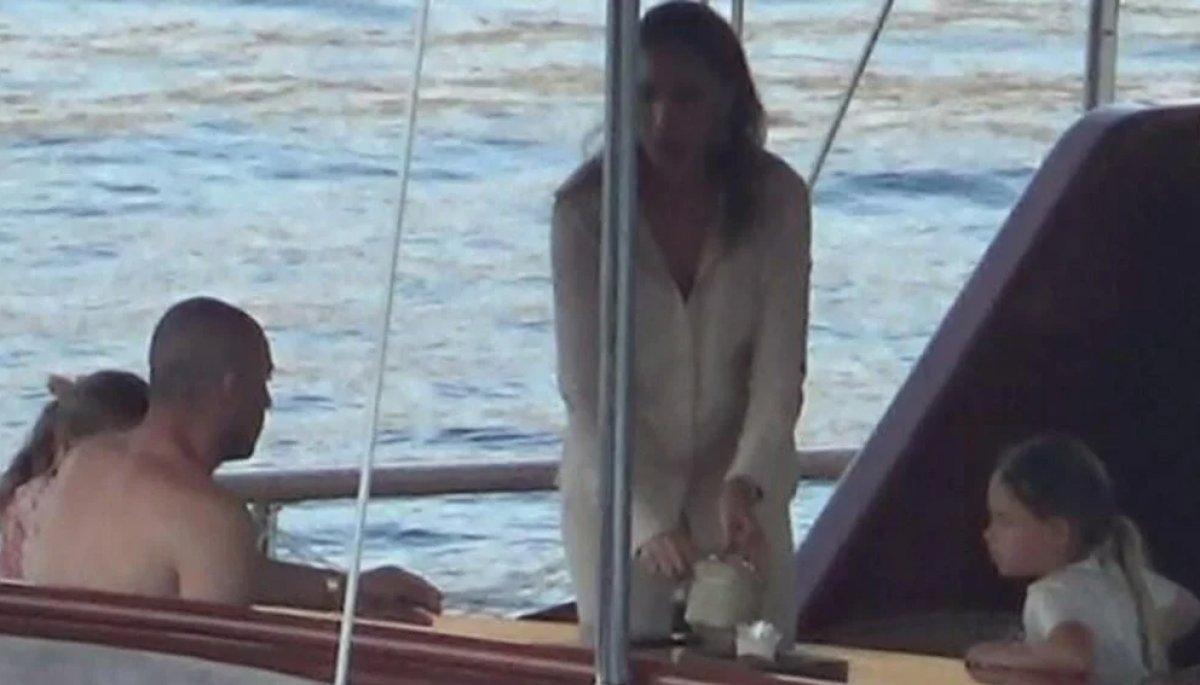 Burak Yılmaz Bodrum'da tatilde