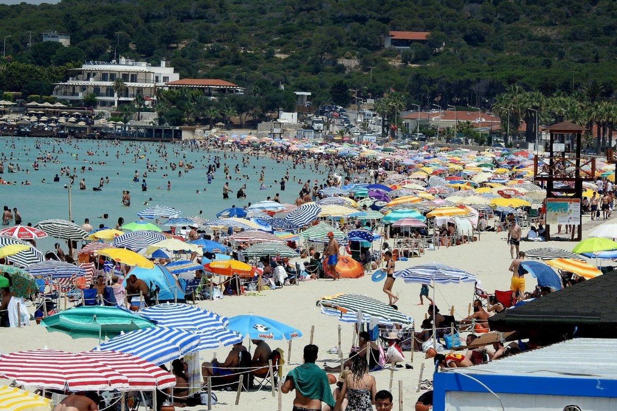 Çeşme'deki tesisler doldu