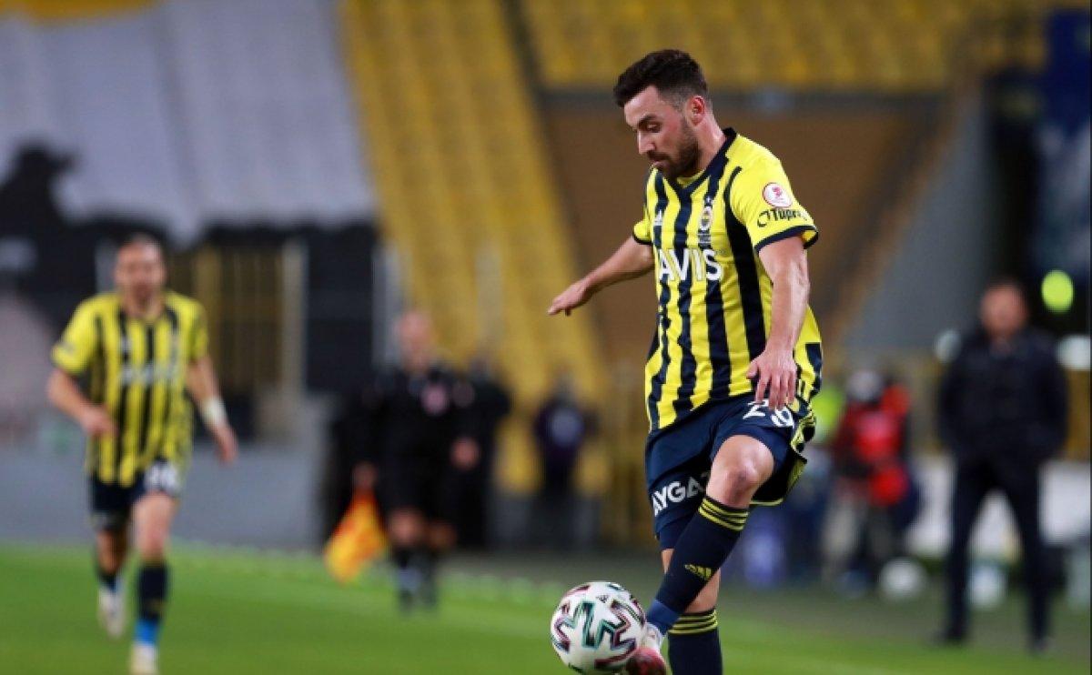 Fenerbahçe'de Sinan Gümüş yol ayrımında