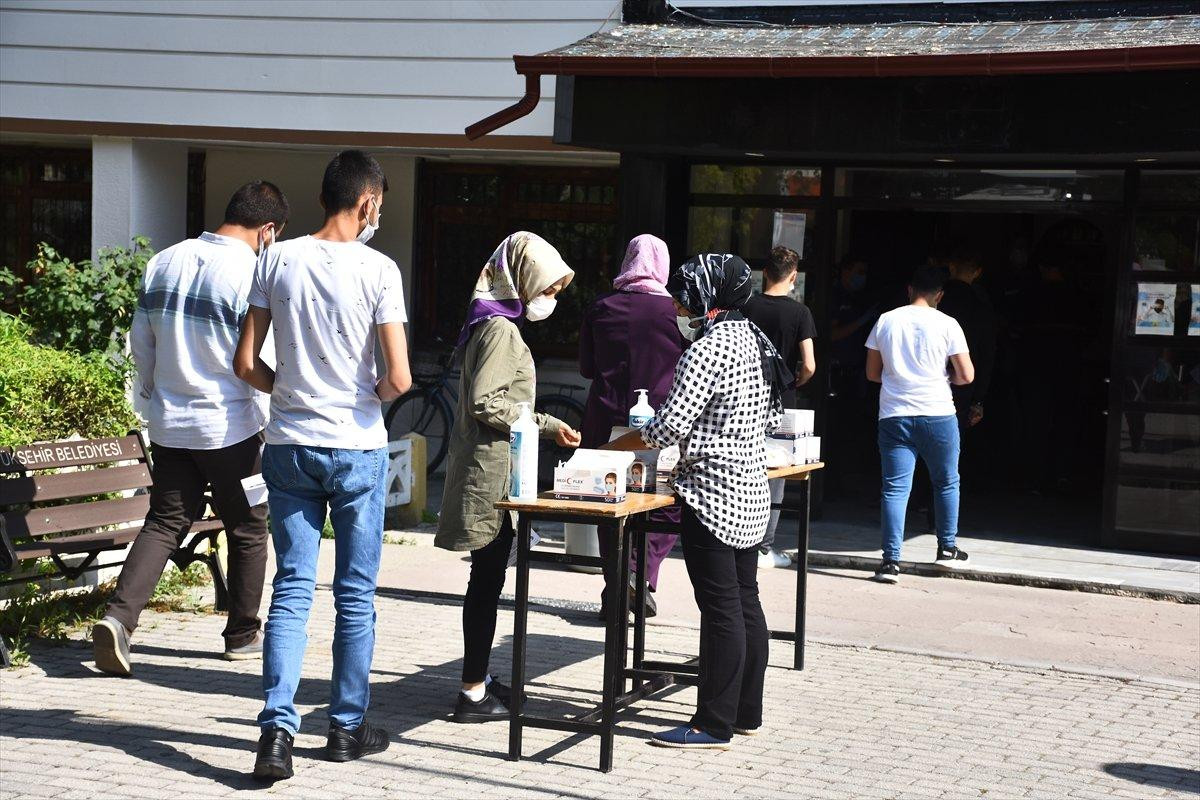 YKS'nin ikinci oturumu AYT başladı