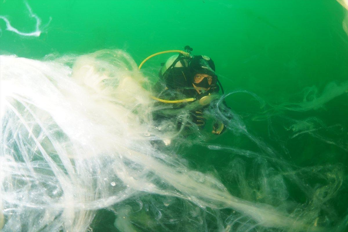 Marmara’da toplanan müsilaj miktarı 7 bin 932 metreküp oldu