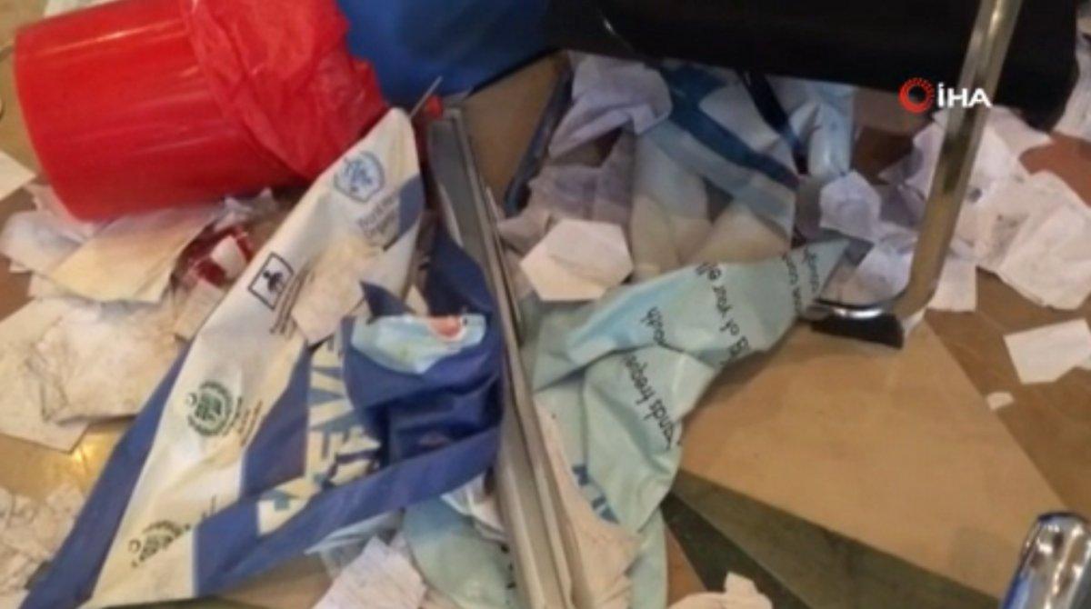 Pakistan’da aşılama merkezinde izdiham