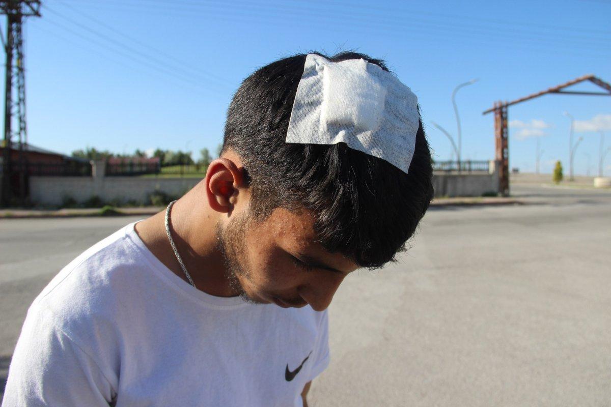 Sivas’ta düğün konvoyunun önünü kesince saldırıya uğradılar