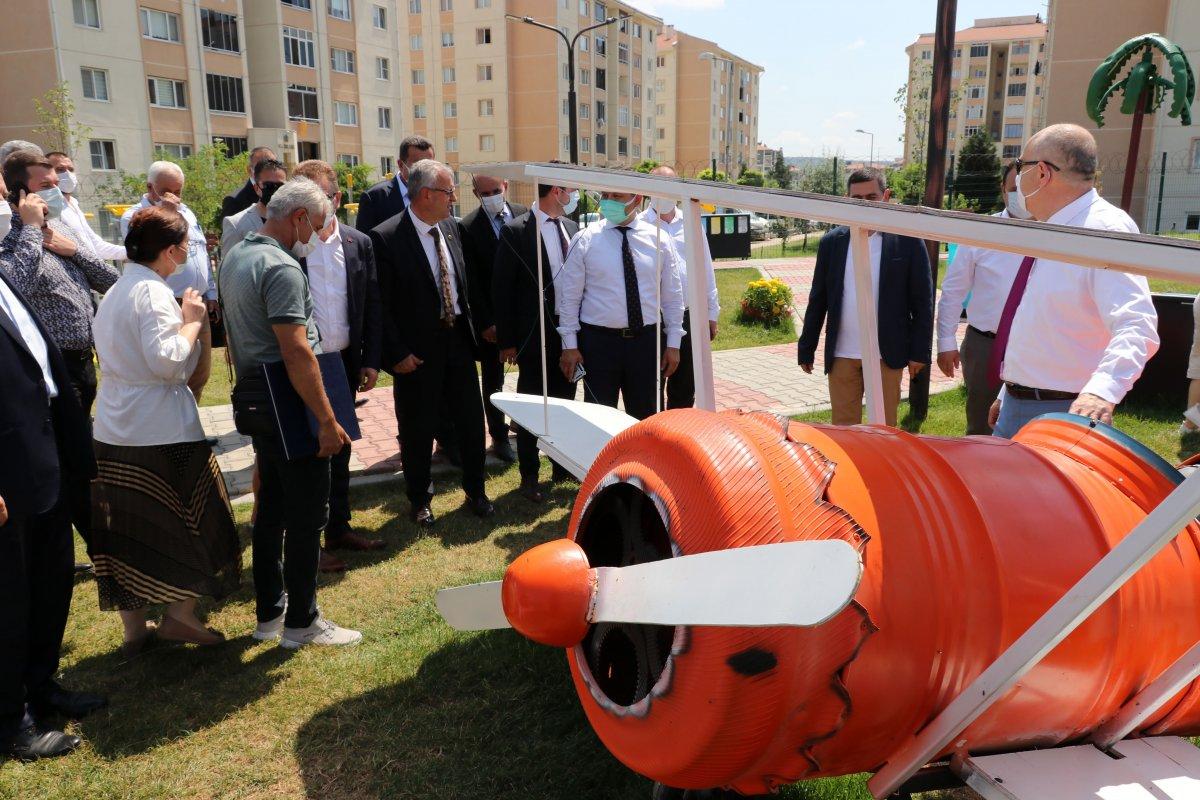 Edirne'deki yeni parka, Naim Süleymanoğlu heykeli yapıldı