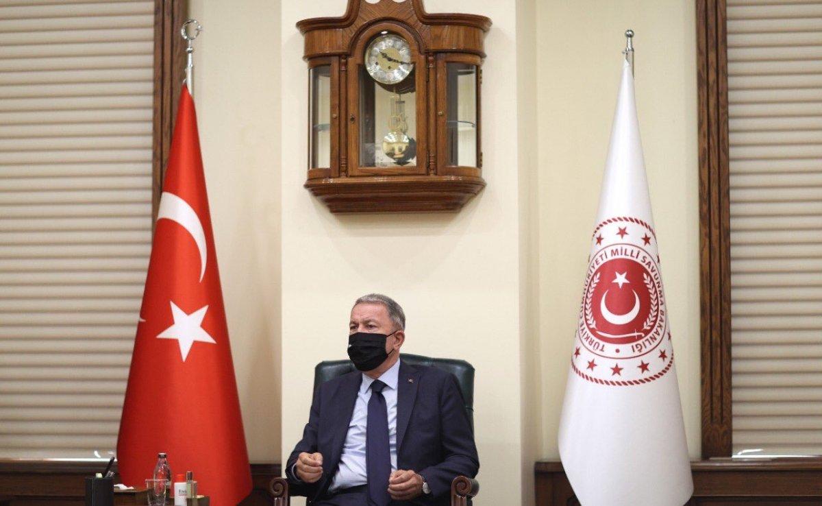 Hulusi Akar: Terör belasından asil milletimizi kurtaracağız