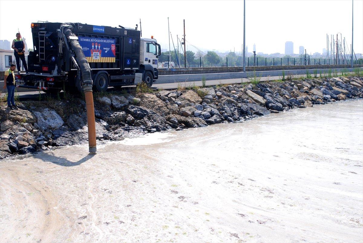 Marmara’da toplanan müsilaj miktarı 7 bin 932 metreküp oldu