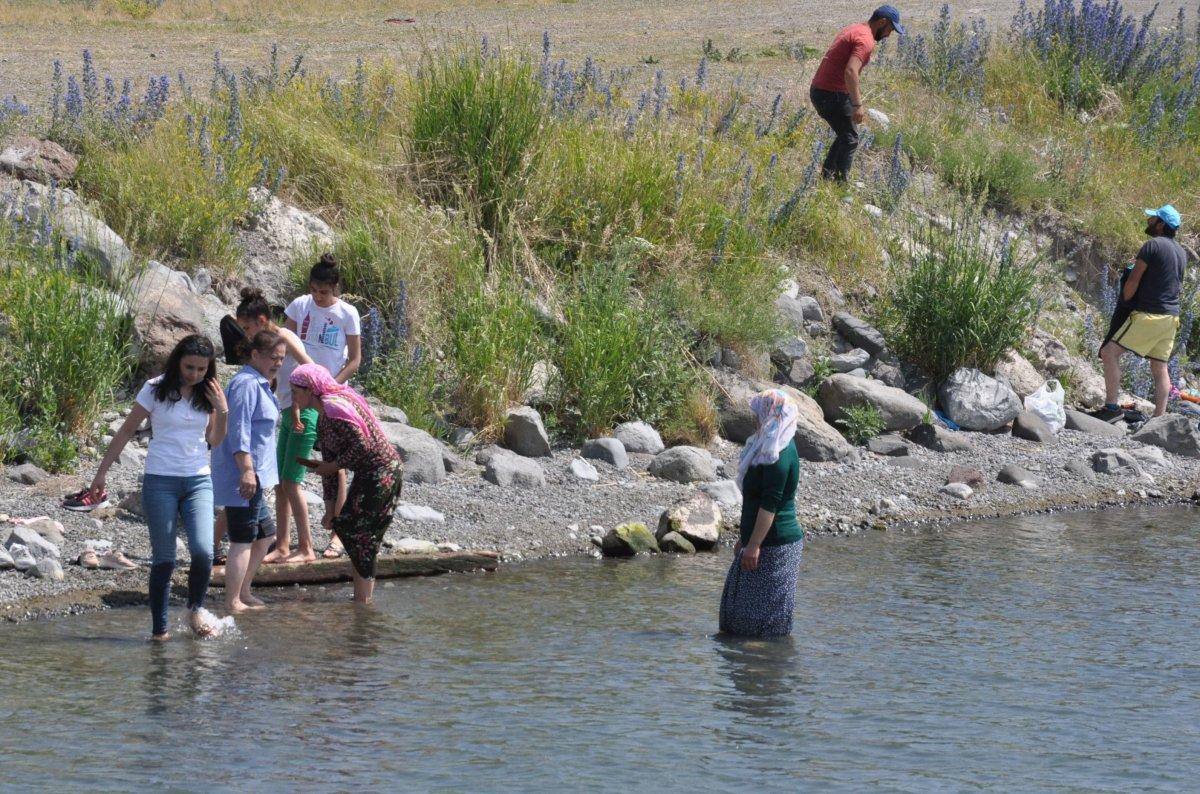 Çıldır Gölü, Ege ve Akdeniz sahillerini aratmıyor