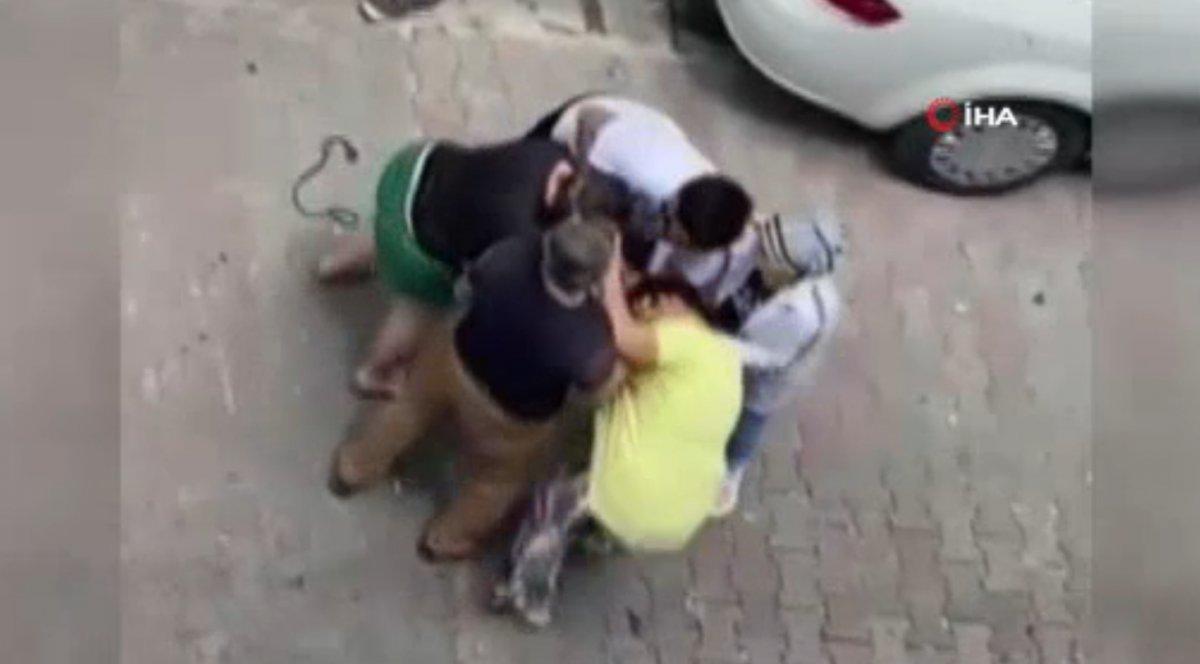 Bahçelievler’de iki aile sokak ortasında kavga etti