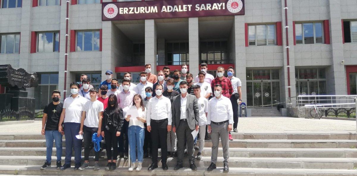 Kemal Kılıçdaroğlu'na, üniversite sınavına giren gençlerden 1 liralık dava