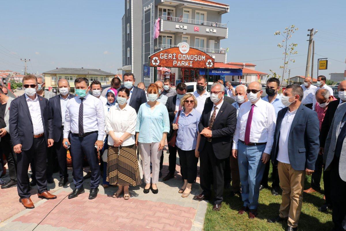 Edirne'deki yeni parka, Naim Süleymanoğlu heykeli yapıldı