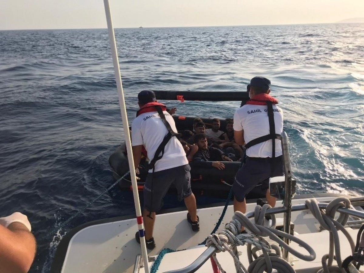 Aydın'da 40 göçmen kurtarıldı