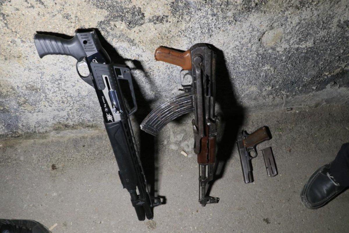 Adana'da etrafa ateş eden magandaları polis yakaladı